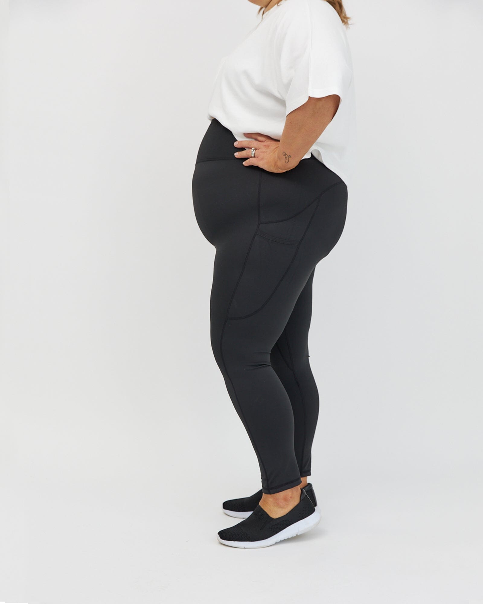 LIVI Active Black Active Pants Size 22 - 24 (Plus) - 52% off
