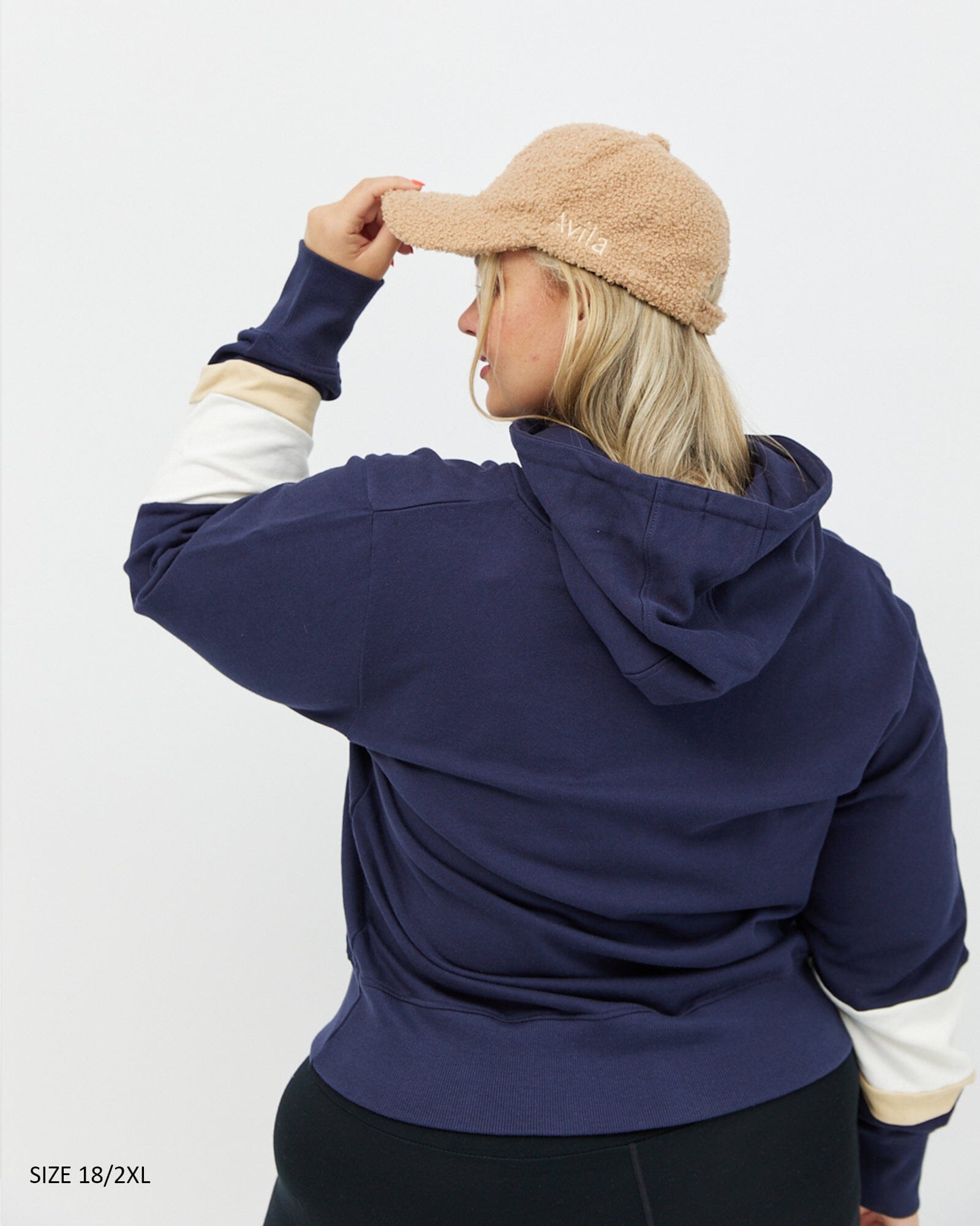 Emboss Logo Hoodie - Navy Hoodie Avila the label 18/2XL 