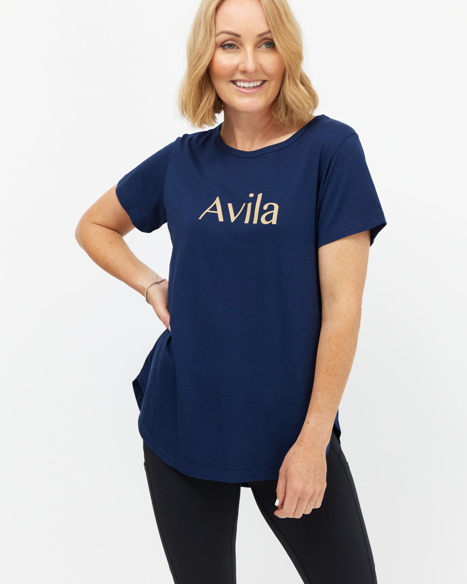 Avila logo T-shirt - Navy T-shirt Avila the label 