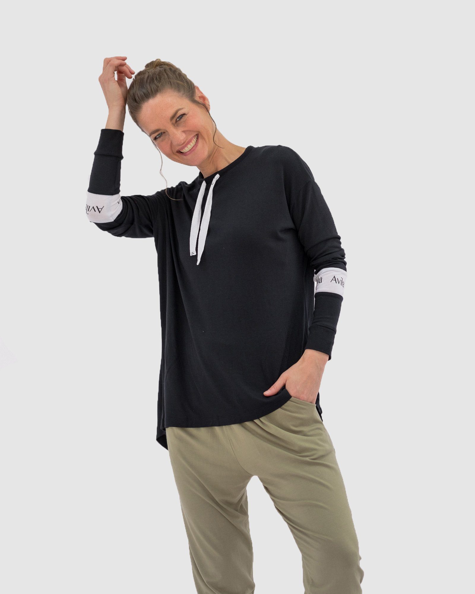 Lightweight long sleeve top - Black Avila the label 