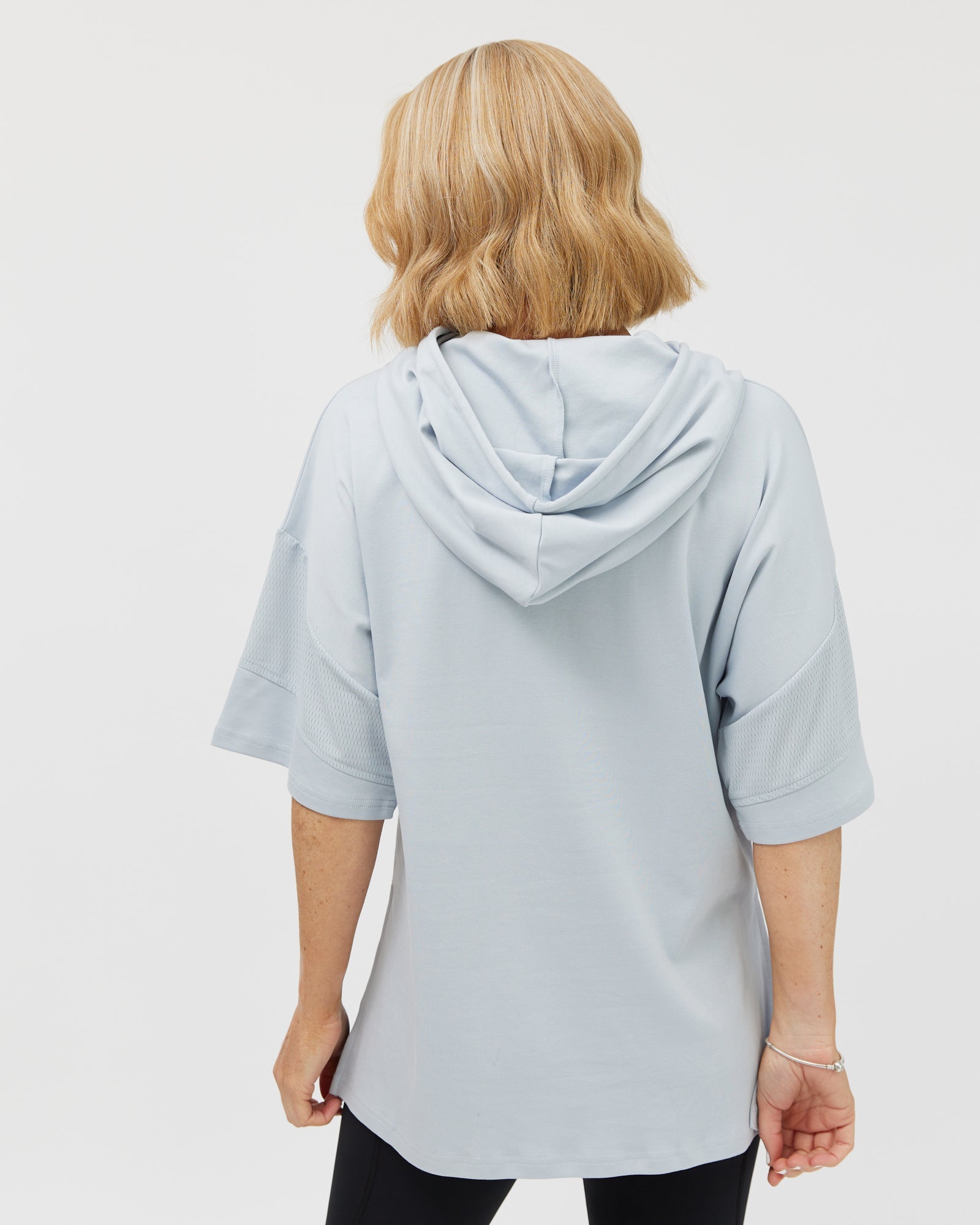 Mia Mesh Hoodie Tee - Light blue T-shirt Avila the label 